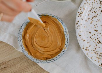 Wartości odżywcze i korzyści zdrowotne masła orzechowego