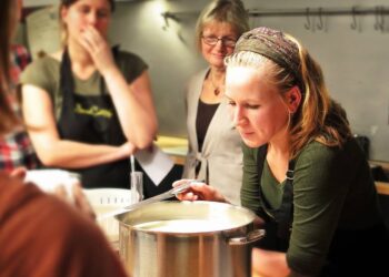 Podróż do serca orientu. Tajemnice przypraw i doskonałych kompozycji